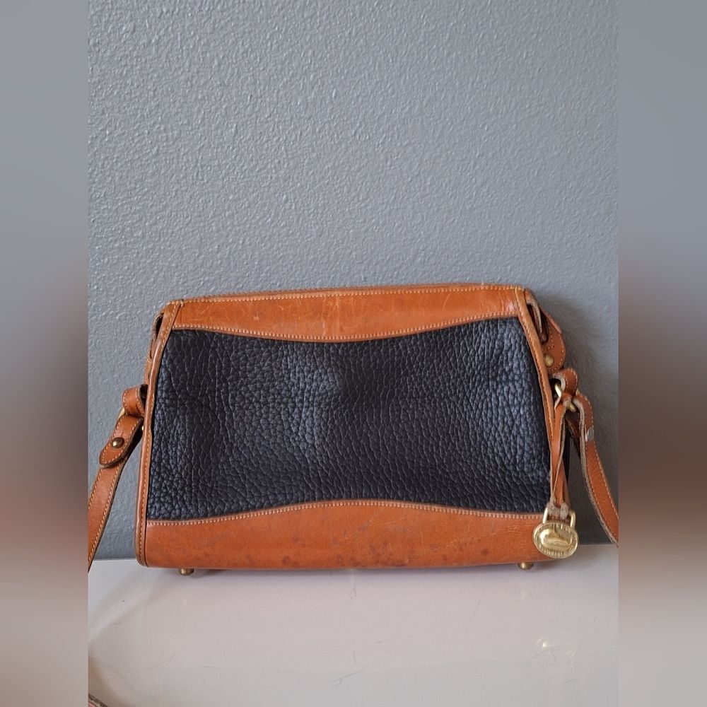 Vintage Dooney & Bourke Black and Brown Leather Shoulder Bag Crossbody - Picture 3 of 9